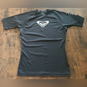 🏄‍♀️ Roxy Women’s Rash Guard Surf Shirt – Size XL